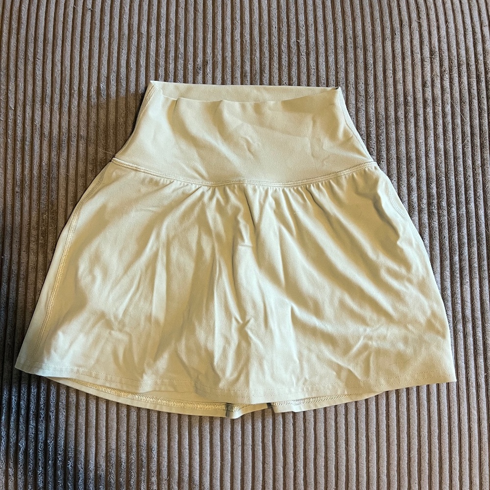 Lululemon High Waisted Align Skirt Size 2